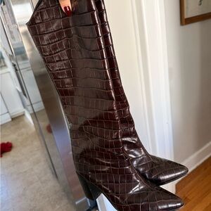 SCHUTZ Brown Croc-Embossed Heeled Boots